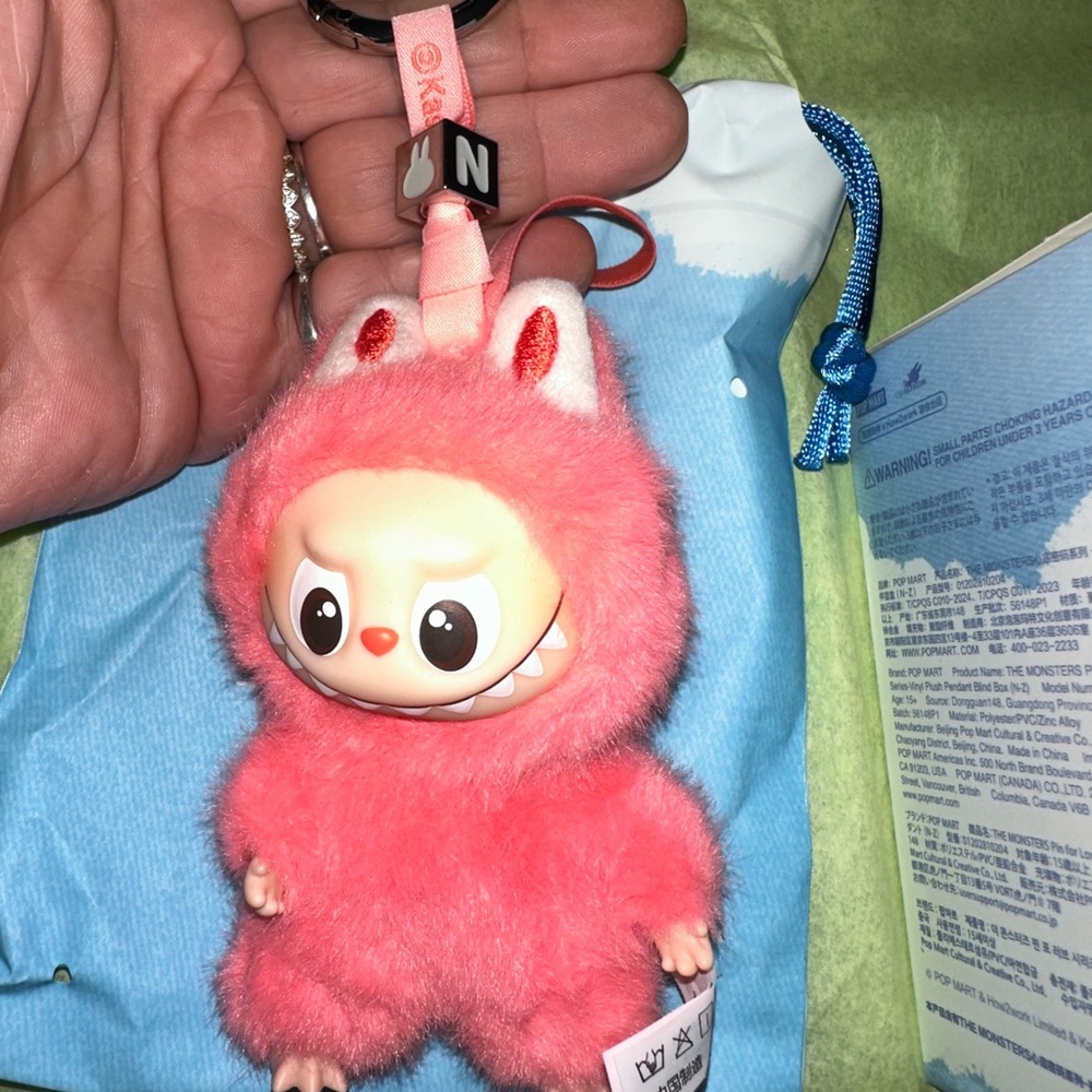 Labubu pin for love confirmed N authentic The Monsters Popmart - Picture 4 of 4